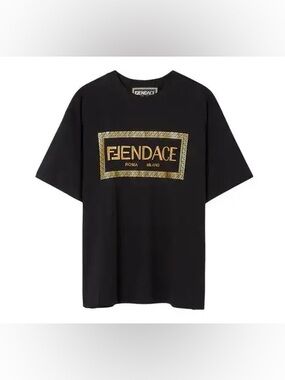 Fendi x Versace / FENDACE Logo T-shirt size Medium.
